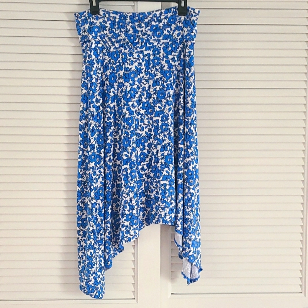 Mixit Handkerchief Hem Skirt. Size L. Blue/Wht Flower Print.  Foldover Waist